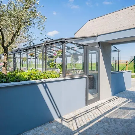 Royal Con Piscine Calda E Fredda