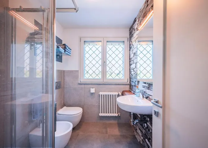 Royal Con Piscine Calda E Fredda 파르마