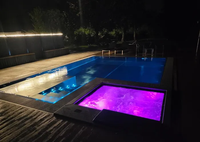 Royal Con Piscine Calda E Fredda 파르마